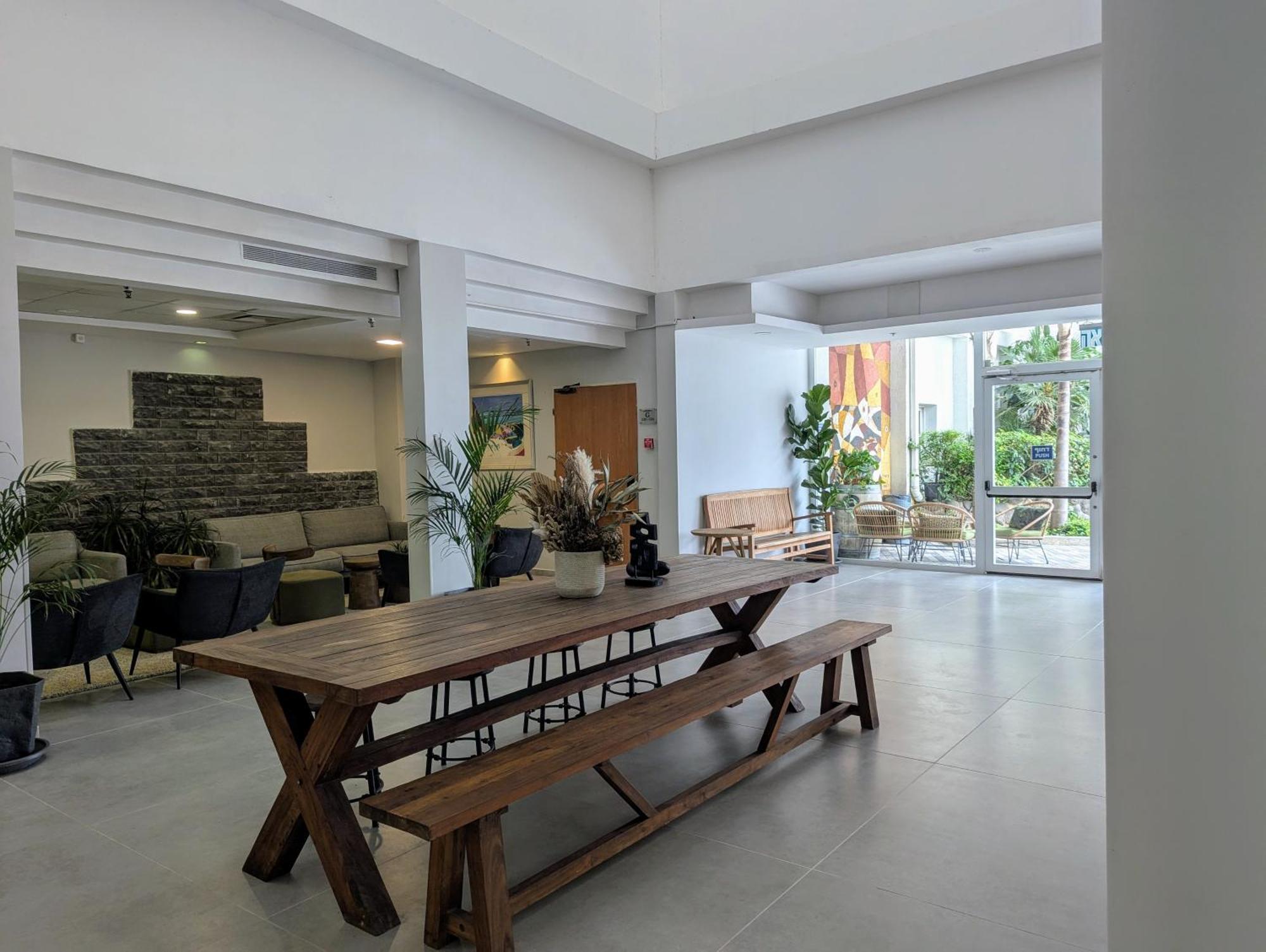 Astoria Galilee Hotel Tiberias Exteriör bild